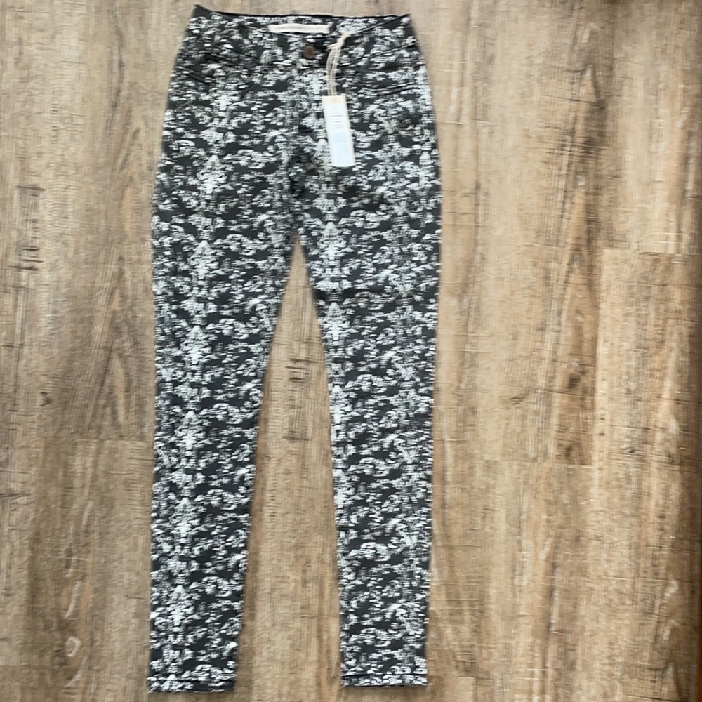 Romeo & Juliet Paisley Crop Skinny Jeans Black 24